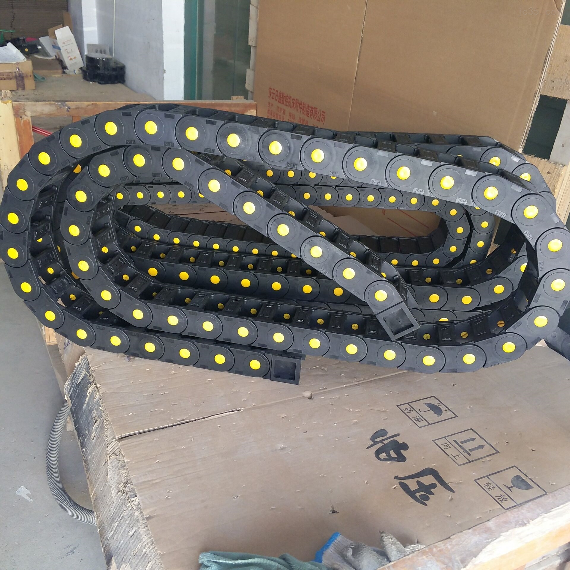 穿线塑料拖链供应商 日盛品牌